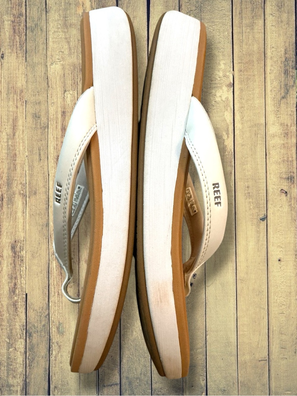 🌺Reef Cushion Cloud White Tan Women's Sandal - Picture 3 of 5